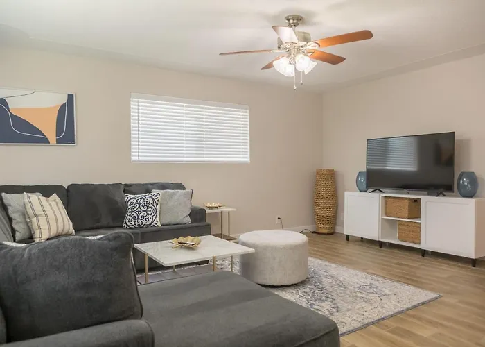 Cozy Near Downtown Pool Bbq *