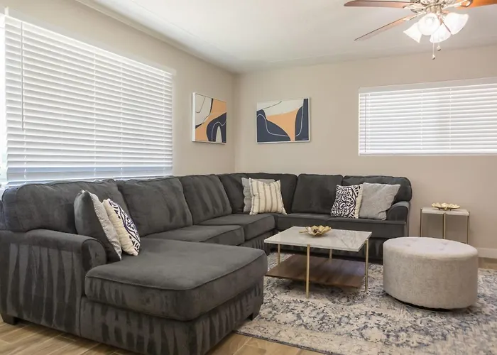 Cozy Near Downtown Pool Bbq *
